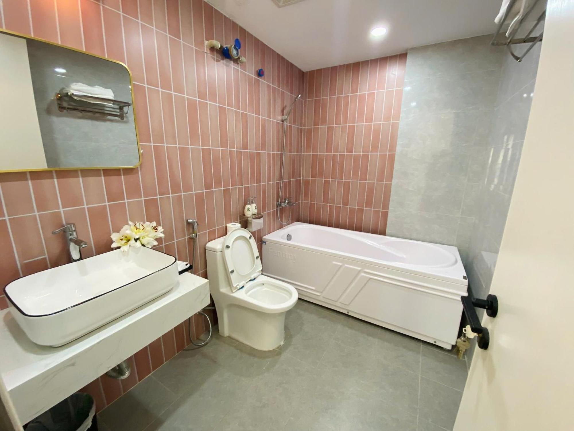 Luxe Paradise Residence 76 To Ngoc Van Hanoi Zewnętrze zdjęcie